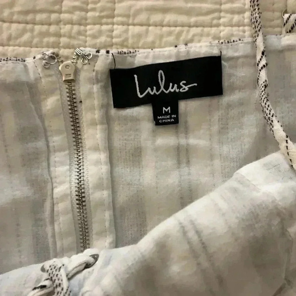 Lulus - Picture 3 of 4